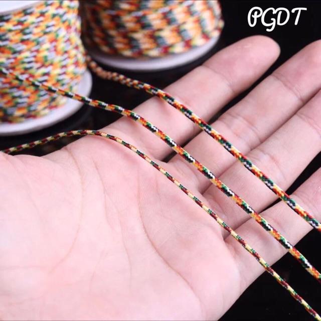 Vòng chỉ ngũ sắc