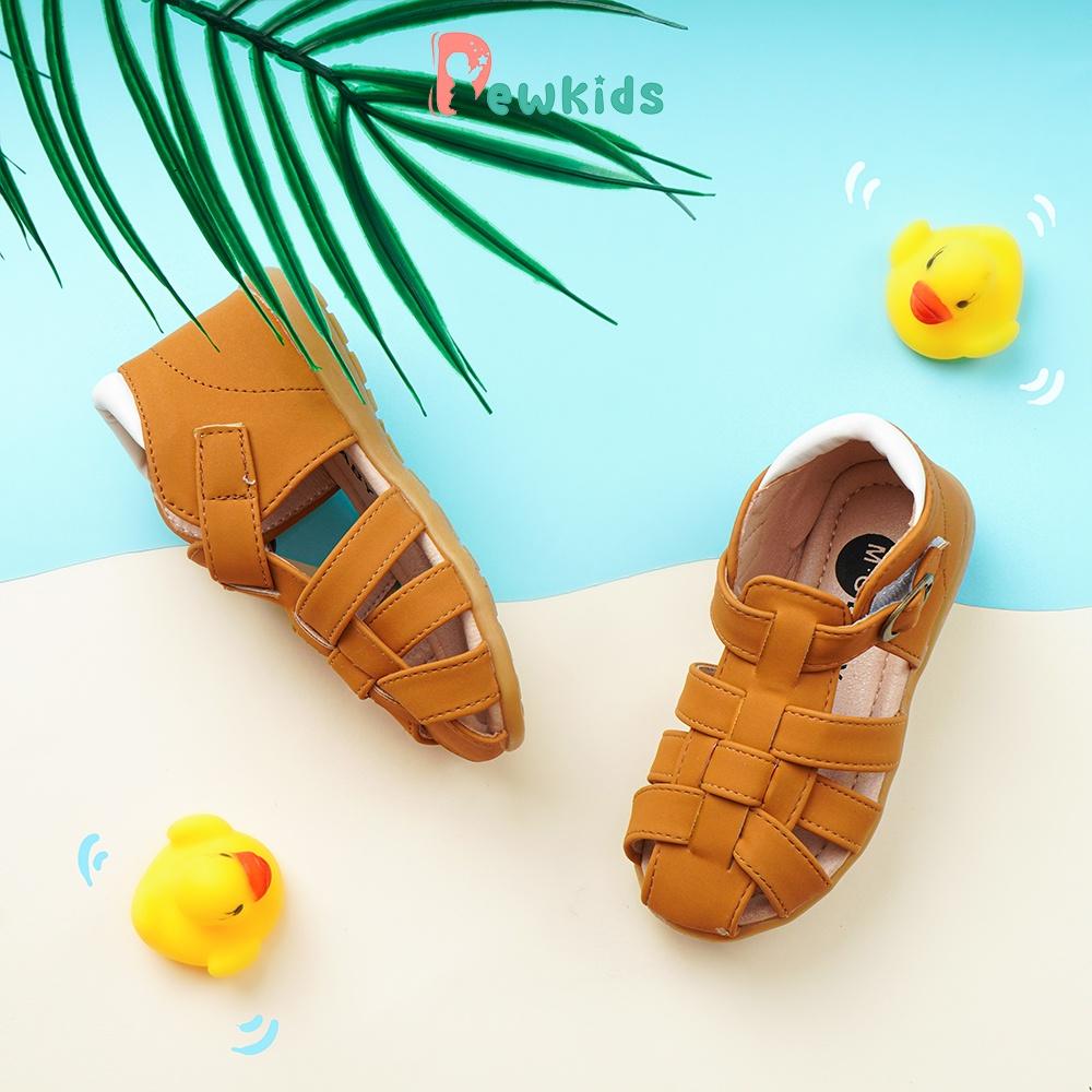 Dép sandal bé trai Dewkids đế mềm, quai đan thoáng khí đi biển - TD008