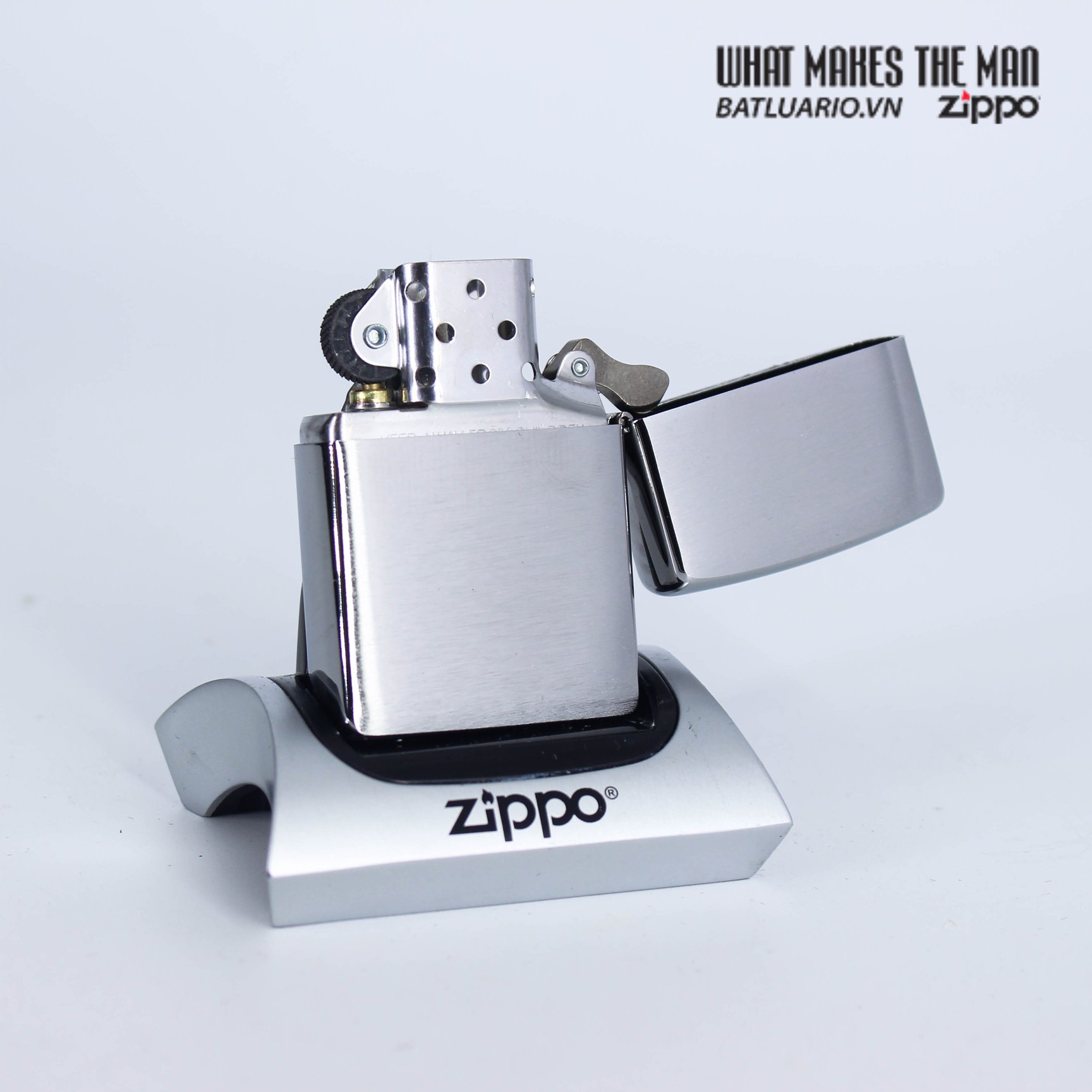 Bật Lửa Zippo 29818 – Zippo Skull With Brain Surprise Emblem