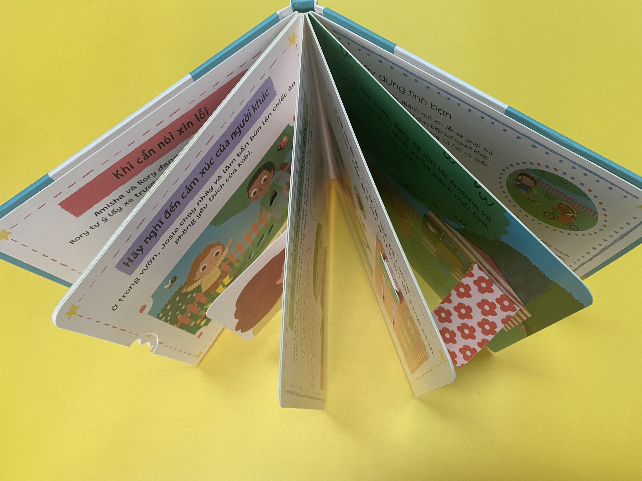 Sách lật mở chuyển động - Những cảm xúc nhỏ quan trọng của bé – Mình có thể xin lỗi