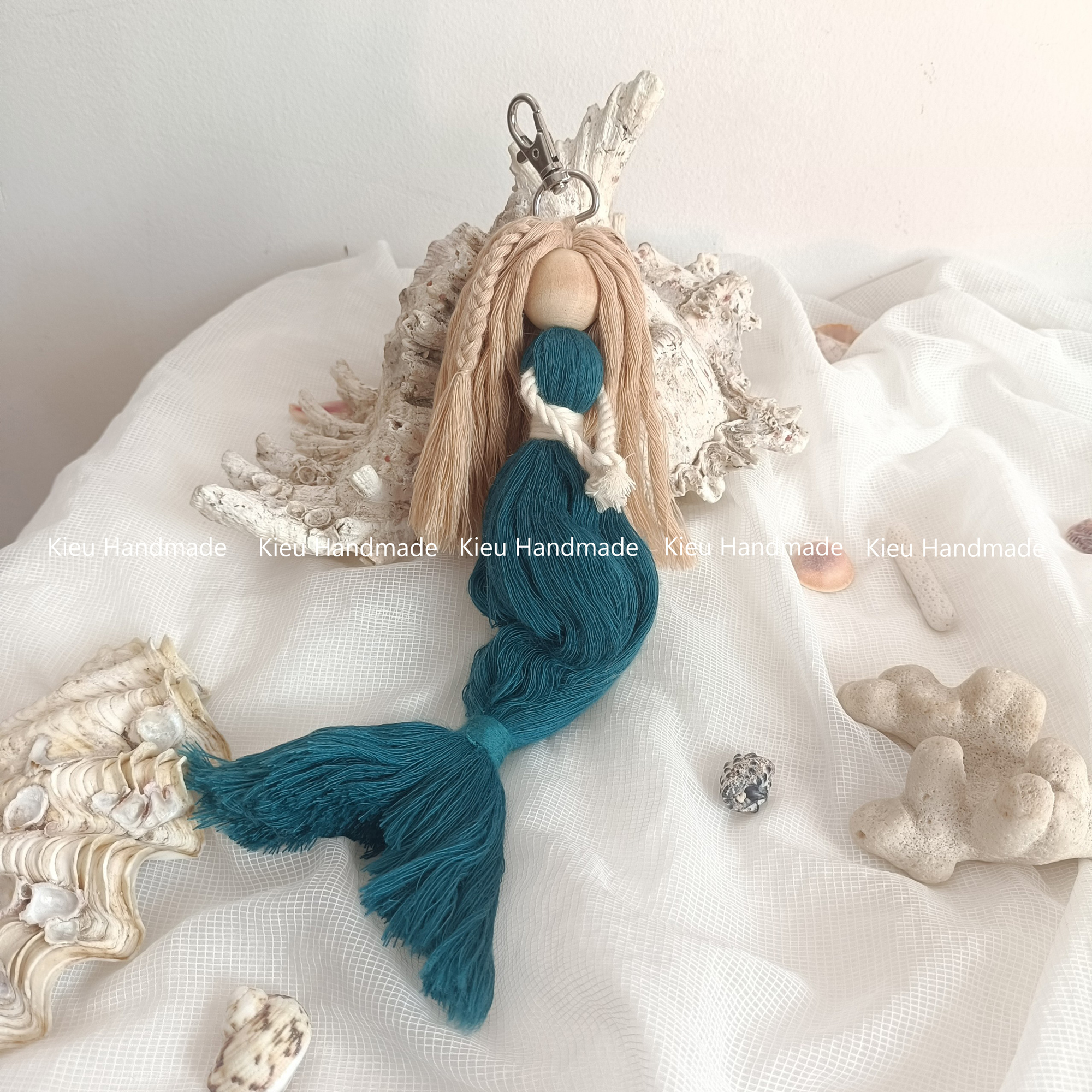 Móc khoá búp bê macrame, móc khoá nàng tiên cá Kiều handmade - Hàng thủ công tỉ mỉ - Dài 20cm