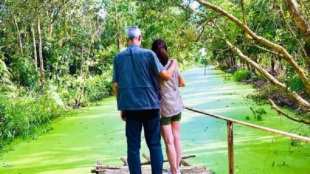 Tour du lịch Lung Ngọc Hoàng – Khám phá thiên nhiên rừng Tràm