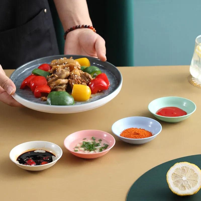 1 chén đựng nước chấm hình tròn bằng nhựa lúa mạch