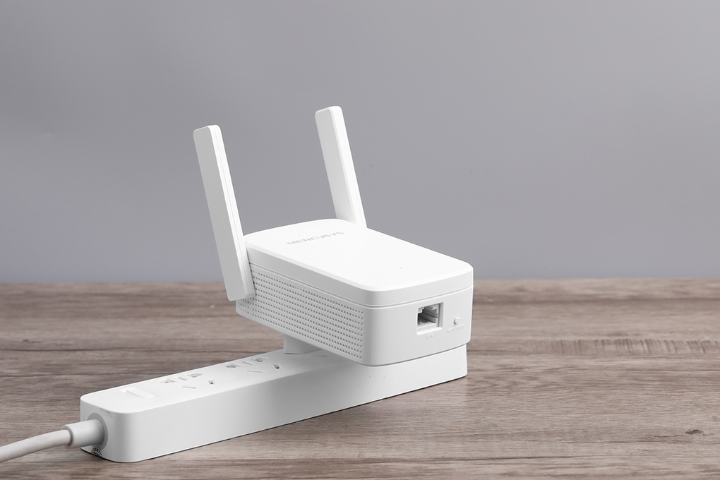 Bộ Phát Sóng Wifi Router Chuẩn Wifi 6 AX1800 Băng Tần Kép TP-Link Archer MR70X Đen - Hàng chính hãng