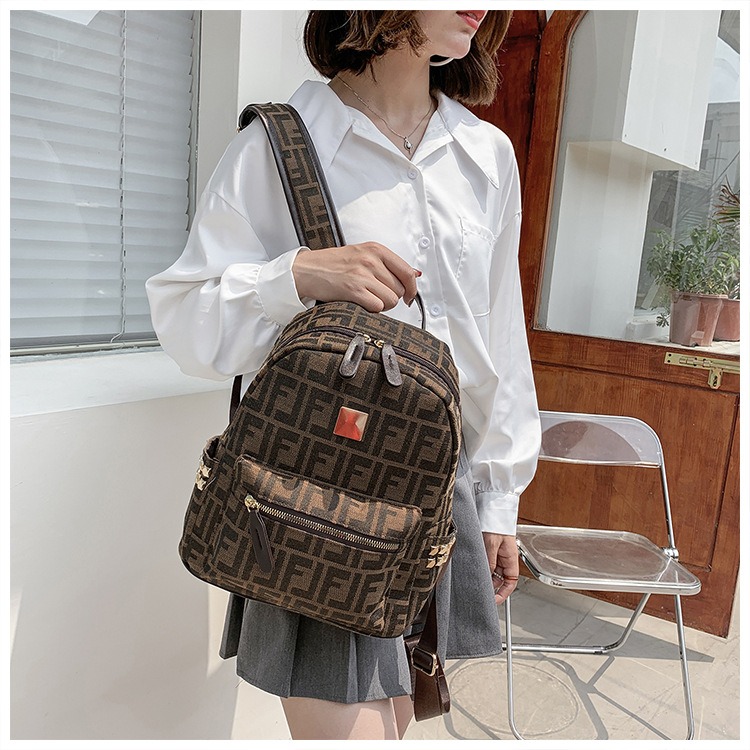 Balo nam nữ ZuCi A09 hoạ tiết thời trang, phong cách phù hợp mọi lứa tuổi size 32cm vừa sách vở, điện thoại, máy tính bảng, đồ dùng cá nhân