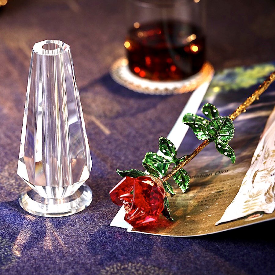 HOA HỒNG PHA LÊ KÈM BÌNH VÀ HỘP QUÀ TẶNG SANG TRỌNG