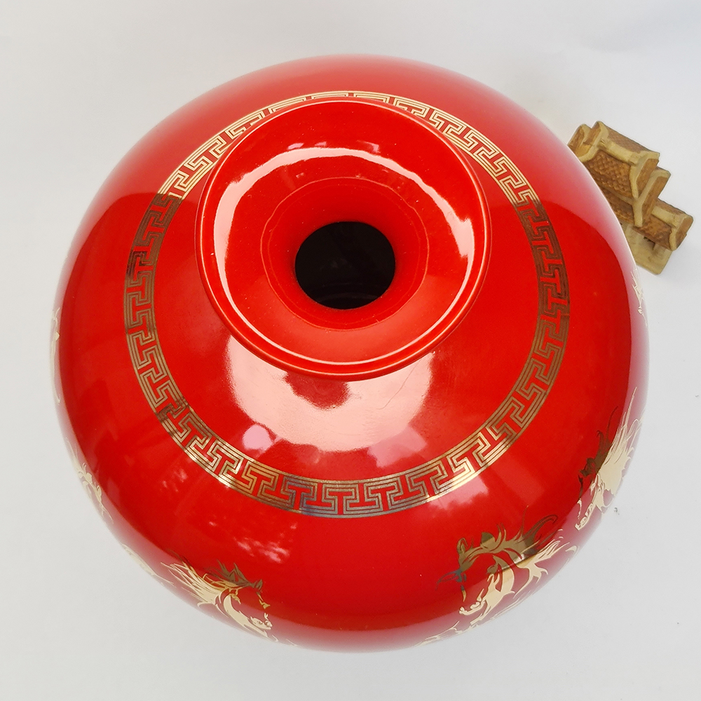 Bình Hút Lộc Gốm Sứ Đỏ Vẽ Vàng Bát Mã - Mã Đáo Thành Công - Mx  - Đường Kính 16 Cm - Cao 17 Cm
