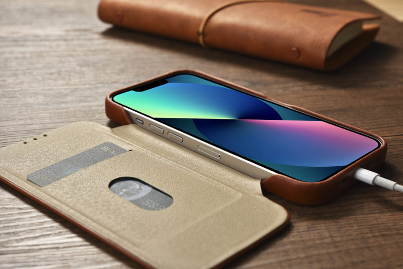 Bao da iCarer hỗ trợ sạc không dây dành cho iPhone 14 Pro Max  iCarer Curved Edge Real Leather – Hàng chính hãng