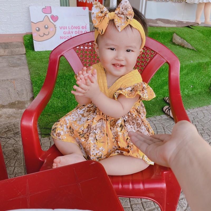Body váy hoa vàng vải lụa kết hợp đũi xốp cho bé 3-12kg