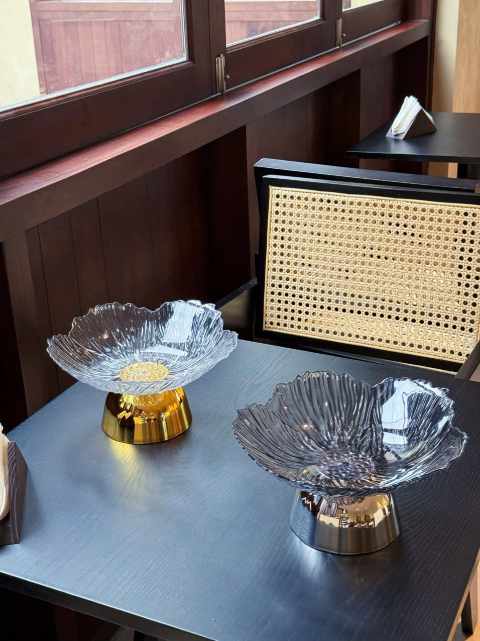 Đĩa Đựng Hoa Quả Pha Lê Cao Cấp Kèm Chân Đế Inox, Đĩa Đựng Trái Cây, Bánh Kẹo Ngày Tết - HÀNG CHÍNH HÃNG MINIIN