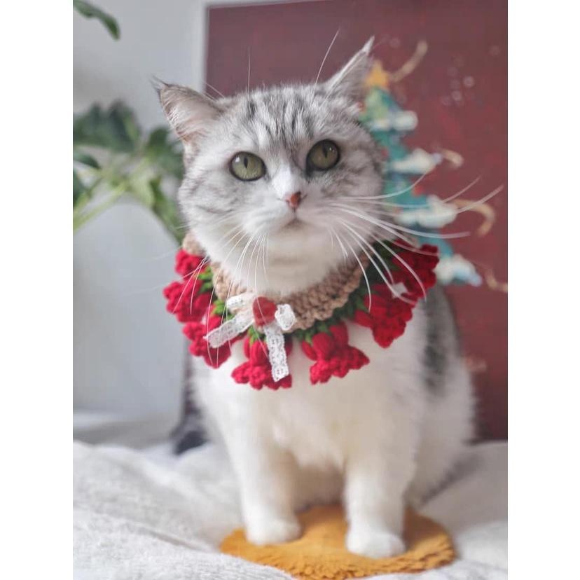 Vòng cổ hoa đỏ siêu dễ thương cho chó mèo thiết kế by Tiệm Nhà Nice