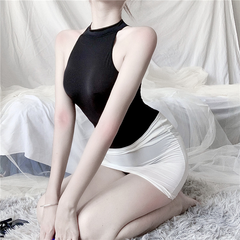 Đồ ngủ sexy jumpsuit và chân váy quyến rũ bó sát ôm body gợi cảm