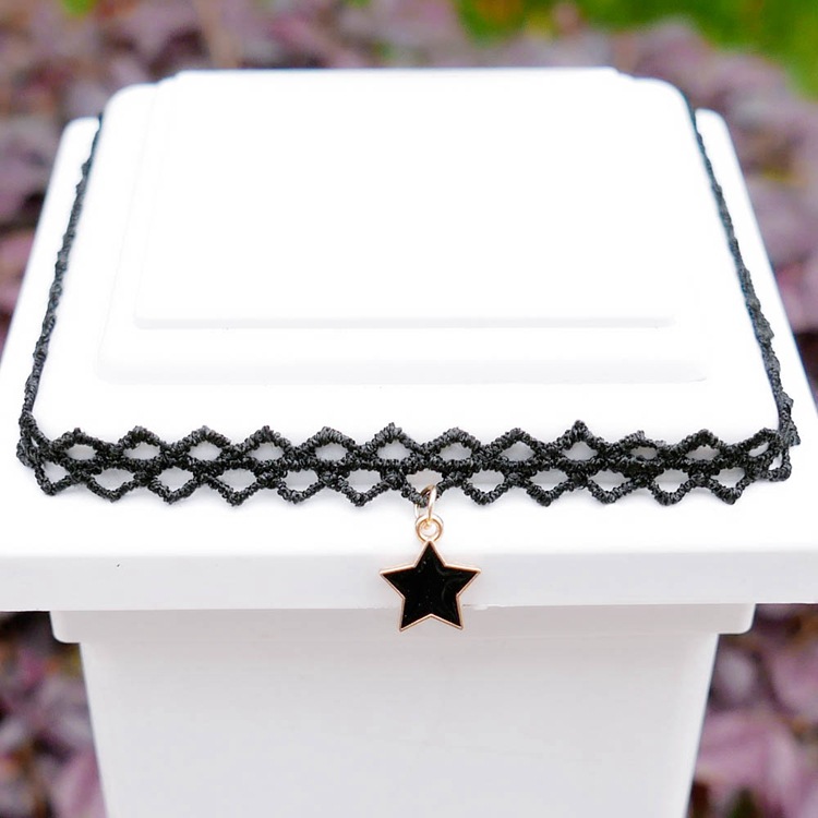 Vòng choker vải ren basic ấn tượng