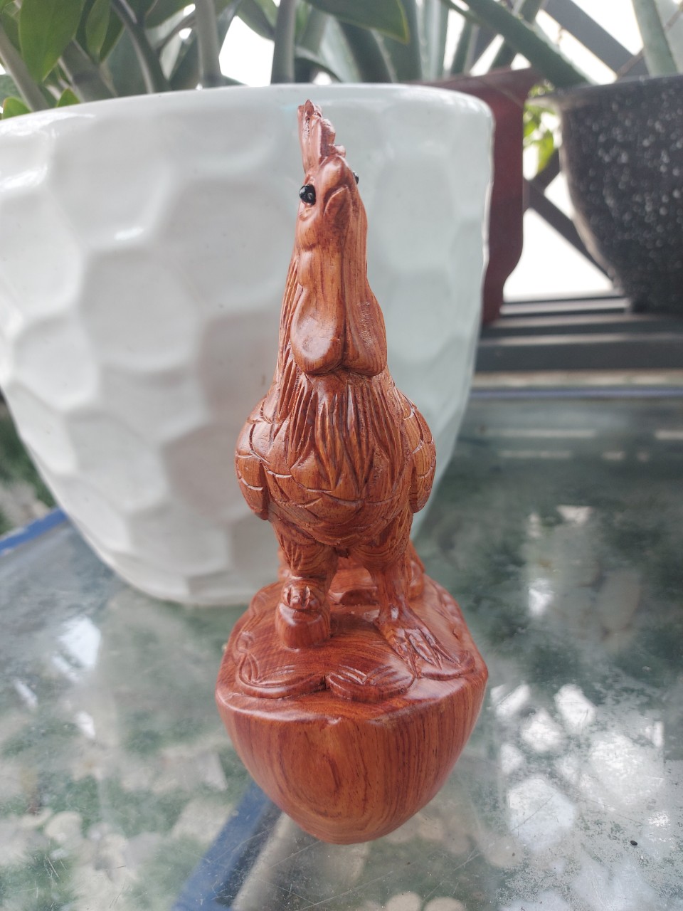 Tượng con gà gỗ hương nguyên khối cao 20cm