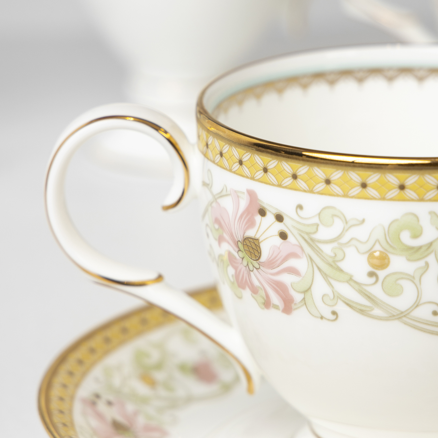 Bộ Bàn Trà/Coffee 15 Món Noritake dòng Blooming Splendor sứ xương cao cấp (4892L - T017A)