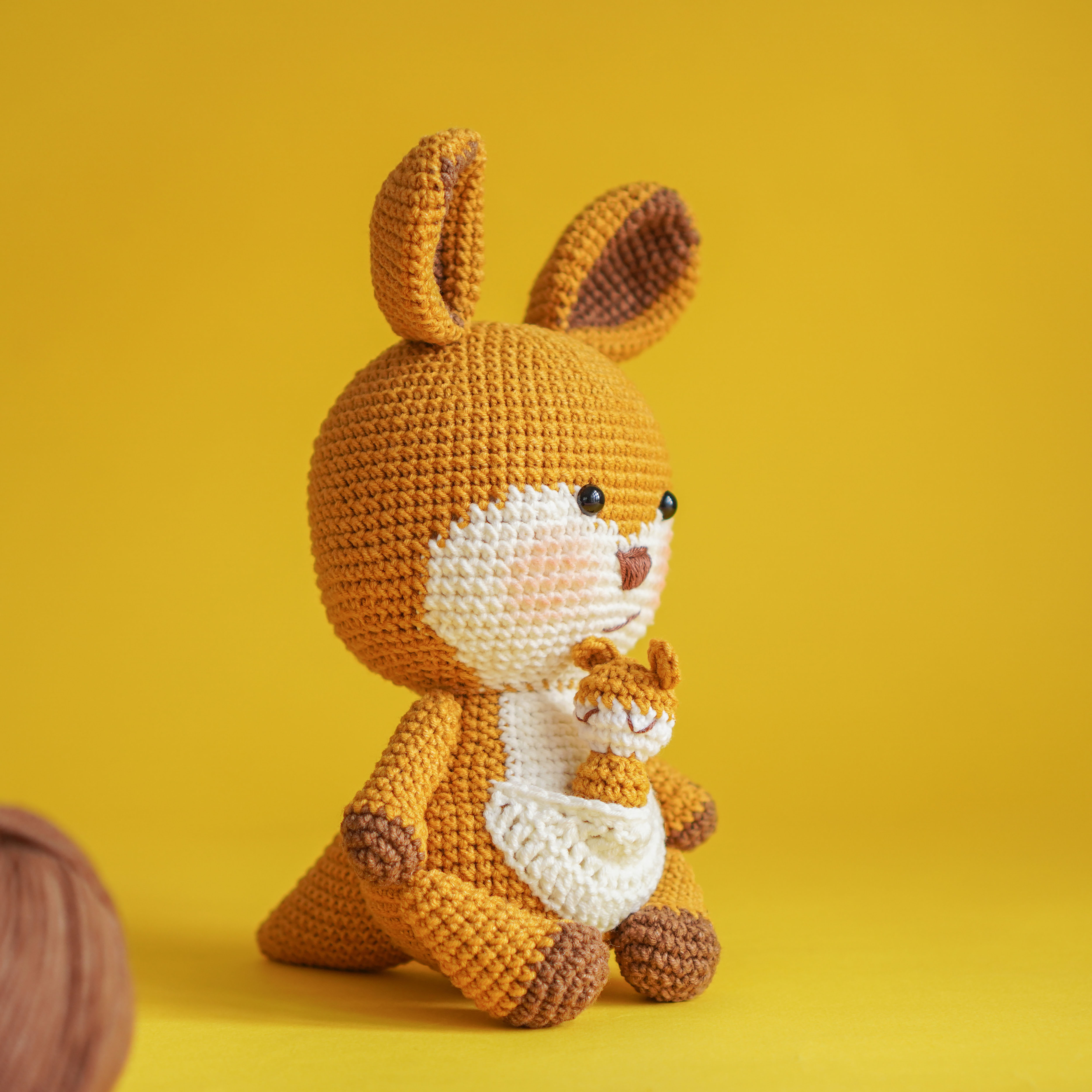 Thú bông móc len handmade Amigurumi, đan móc thú len, đồ chơi len an toàn cho bé - Guru The Kangaroo