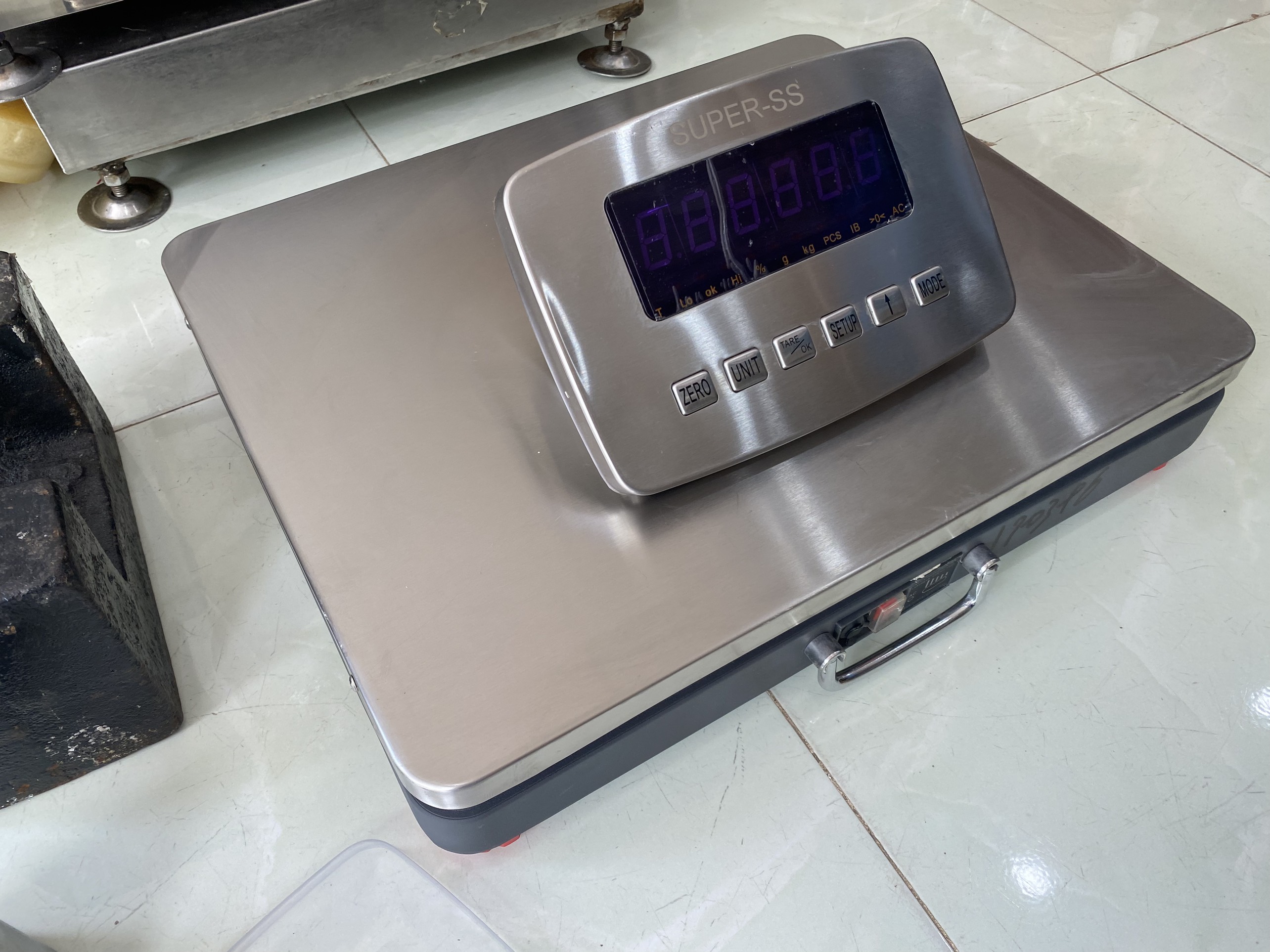 Cân bàn điện tử 100kg giá rẻ Bluetooth không dây