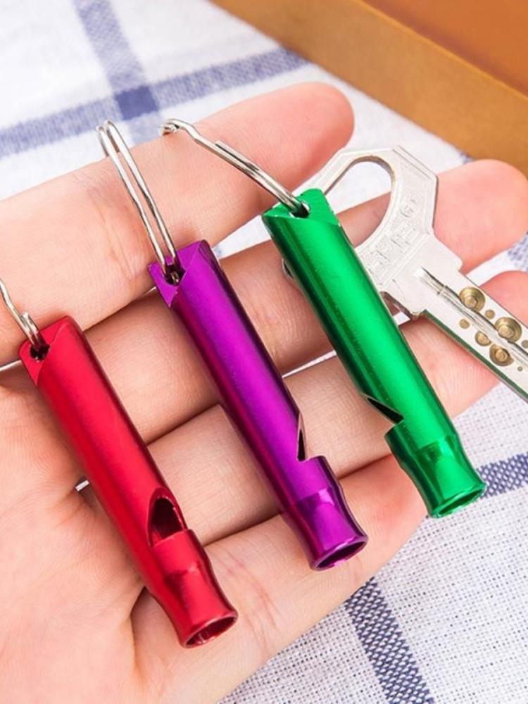 Còi thể thao Mini Còi sinh tồn Móc khóa đa năng Hợp kim nhôm Ngoài trời Còi báo động khẩn cấp Màu sắc ngẫu nhiên Color: Black