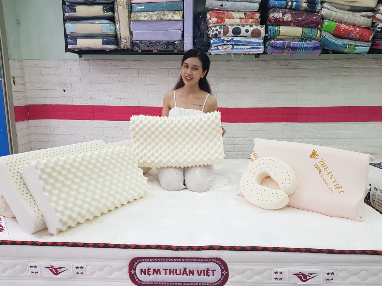 Gối Cao Su Thuần Việt Lượn Sóng Cao Cấp, 100% Cao Su Thiên Nhiên, Kháng Khuẩn, Chống Đau Mỏi Vai Gáy
