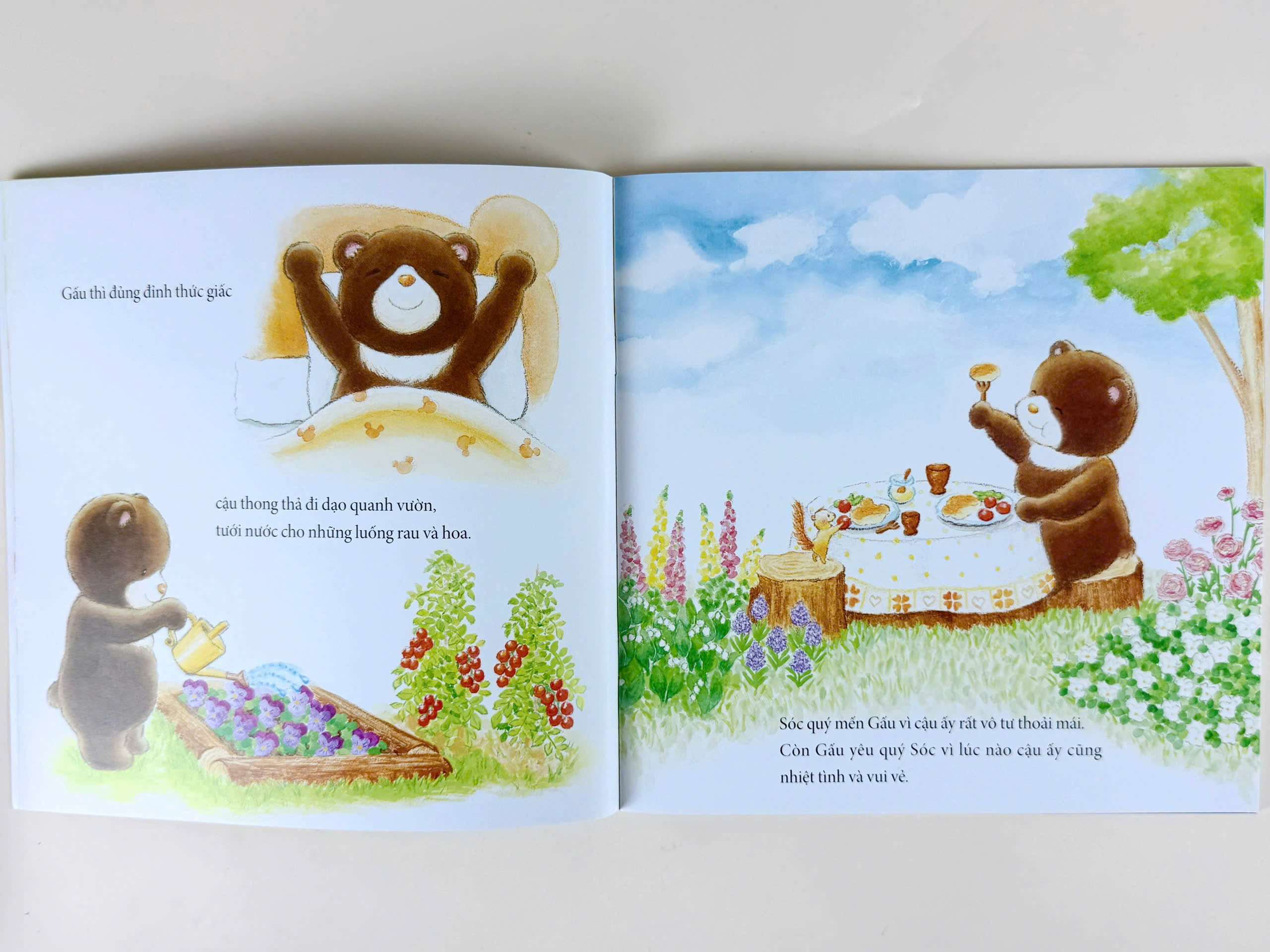 Sách - Tranh Truyện Ehon Nhật Bản - Cảm Ơn Cậu Vì Đã Luôn Bên Tớ (Dành Cho Bé Từ 2 Tuổi+)