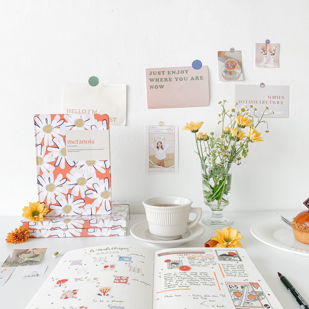 Sổ tay hoa cúc nền cam - Sổ ghi chép - Sổ chấm - Sổ bìa cứng - Daisy Dotted - 180 trang/100gsm