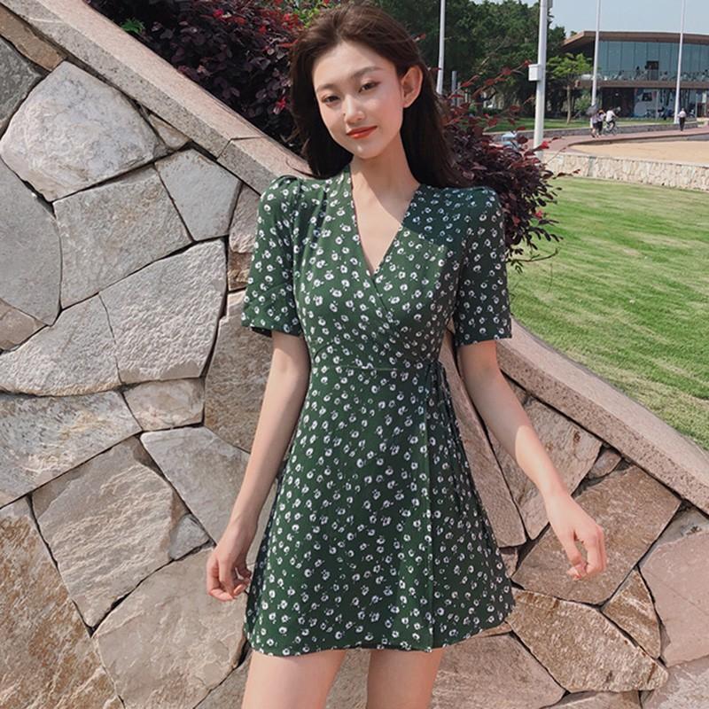 Đầm Nữ Ngắn Tay Cổ Chữ V In Hoa Thời Trang