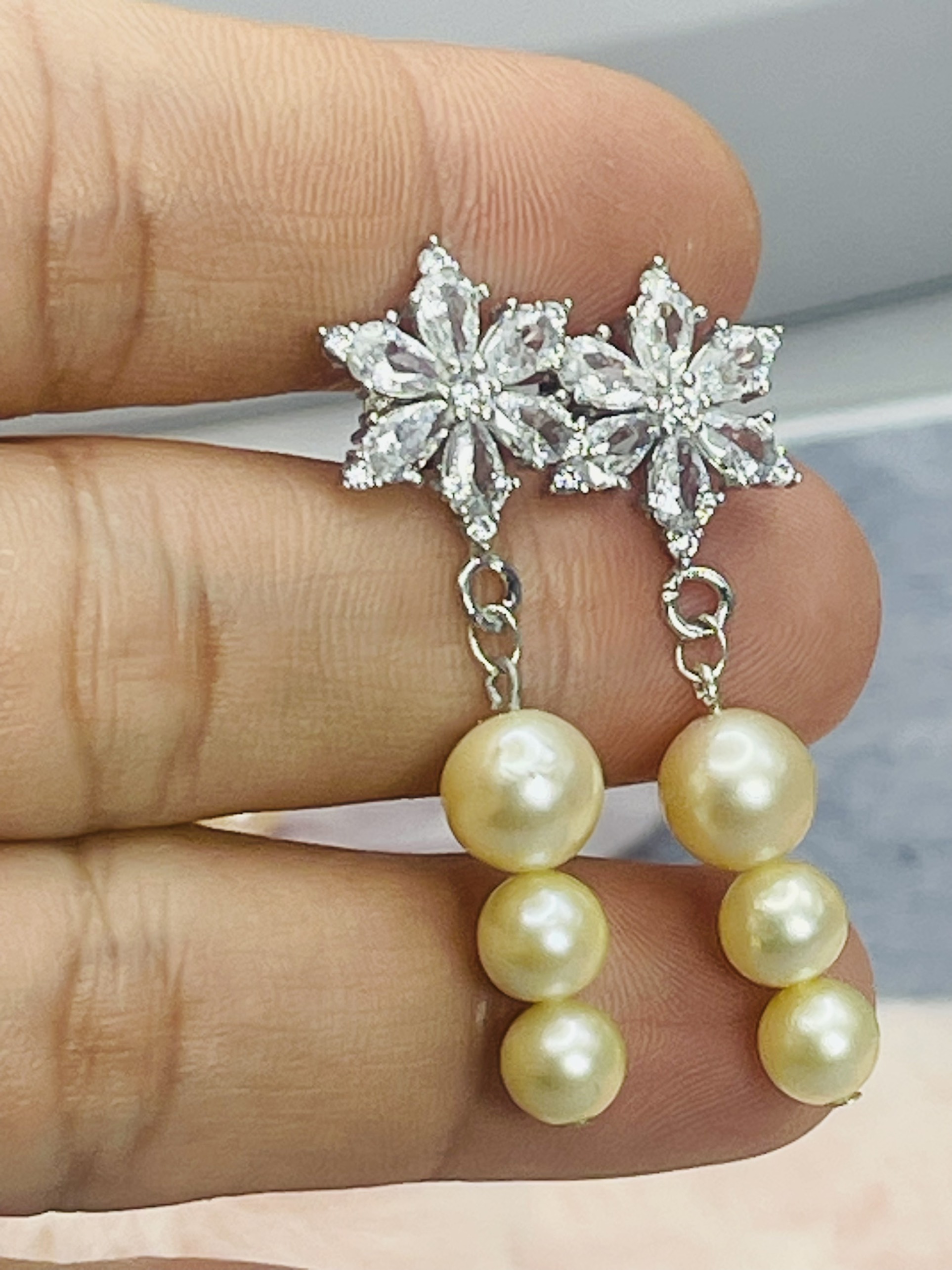 Hoa tai Bạc 925 xi Kim Trai biển Akoya