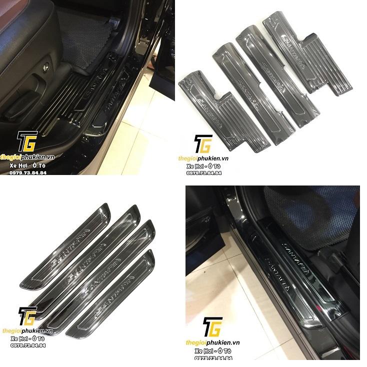Bộ Ốp bậc cửa, Nẹp bước chân Hyundai Santafe 2021 - Mẫu Titan