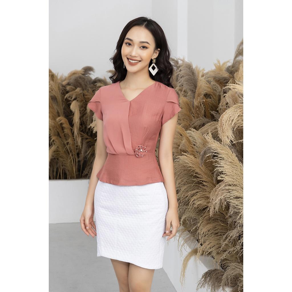 Áo sơ mi nữ công sở LUPERI LFSM1154 dáng peplum trẻ trung, hiện đại, thanh lịch, dễ phối đồ