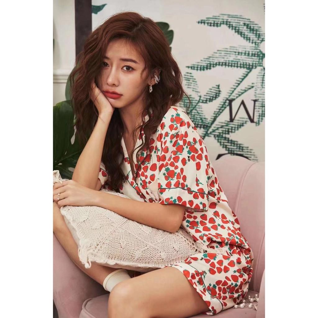 Bộ đồ ngủ lụa cao cấp in hình quả dâu