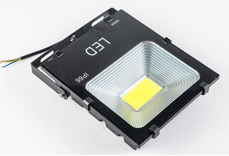 Đèn pha LED ngoài trời JAYCE tiết kiệm điện năng