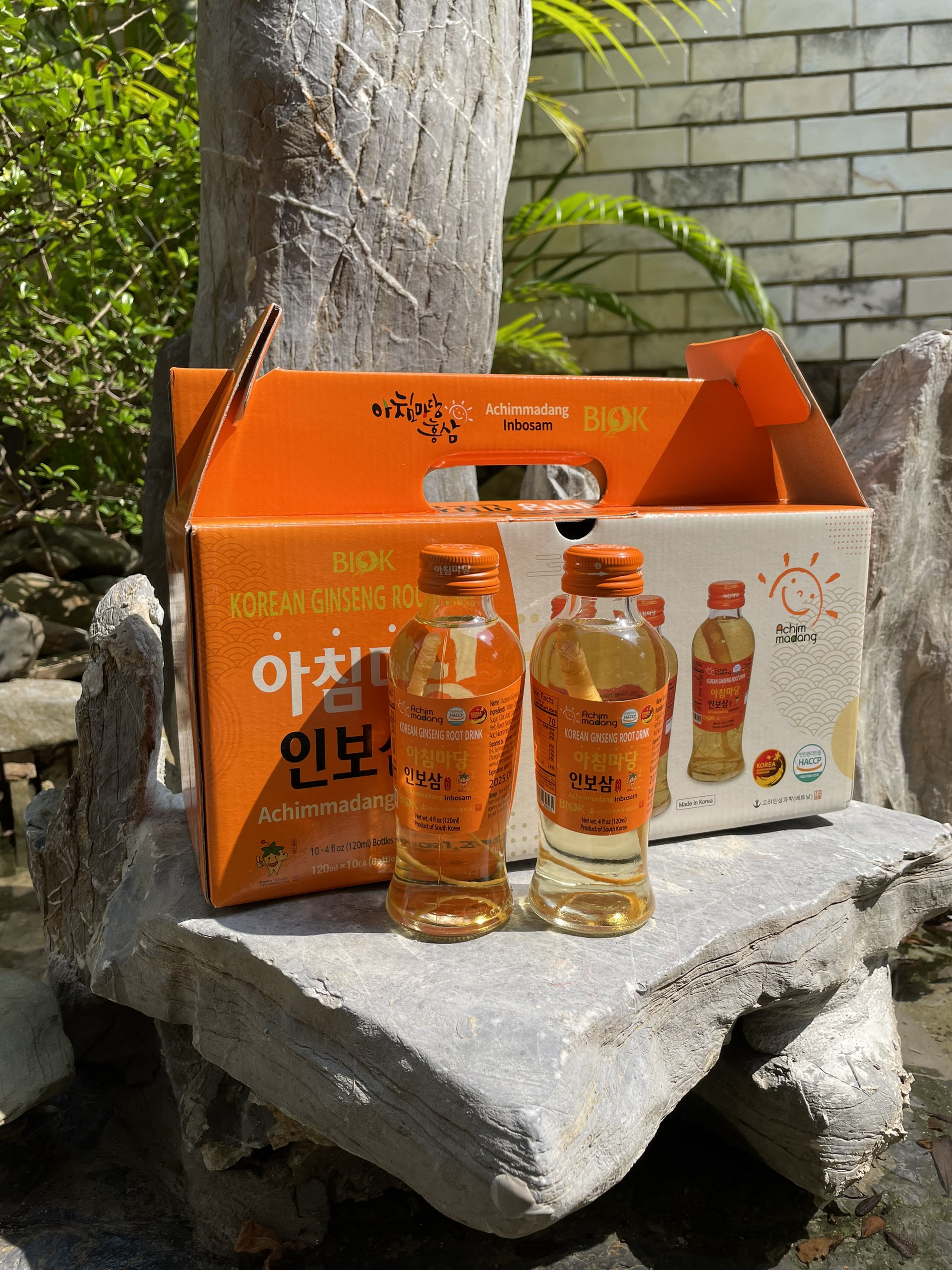 Nước Uống Sâm Củ Hàn Quốc Biok Korea Ginseng Root Drink Hộp 10 chai