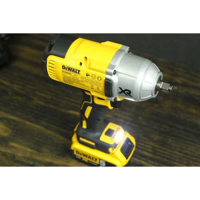 Máy siết bu lông dùng pin 18V Dewalt DCF899HP2-KR