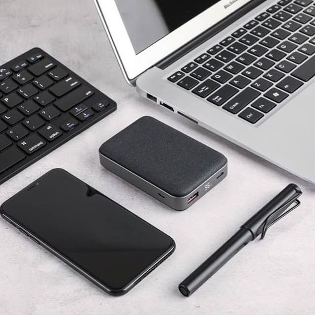 Pin Dự Phòng Eloop E33 10.000mAh,USB-C chuẩn PD 18W hàng chính hãng