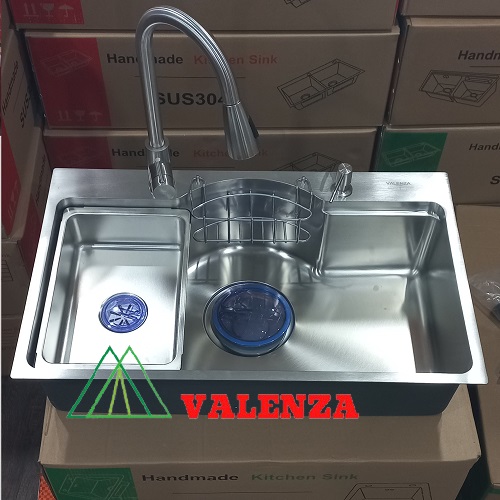 Chậu rửa bát inox304 bán nguyệt 5li chống xước 7546 Valenza, vòi rửa bát rút dây nóng lạnh 01, bộ xả 18cm, khay inox, rổ inox lỗ, bình rửa bát, rửa ly cốc