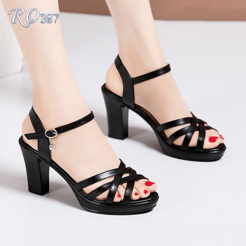 Sandal nữ quai mảnh chéo, da lì cao cấp ROSATA RO387 cao 8p - Đen - HÀNG VIỆT NAM - BKSTORE