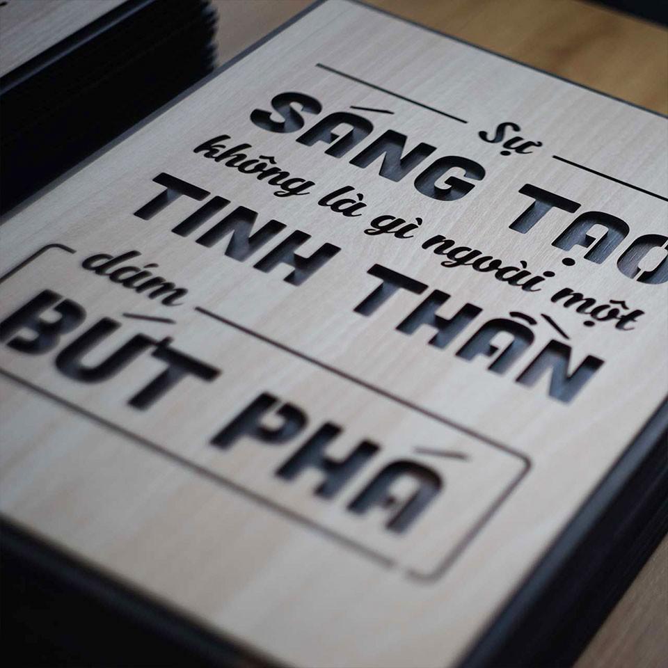 Tranh động lực trang trí văn phòng - Sự sáng tạo không là gì ngoài một tinh thần dám bứt phá