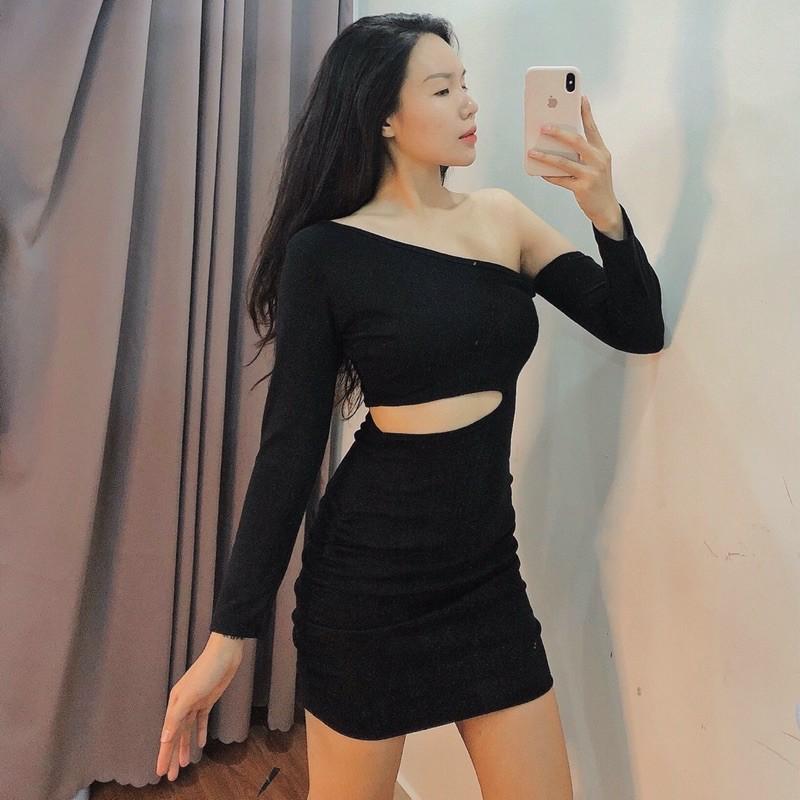 Đầm khoét eo lệch vai