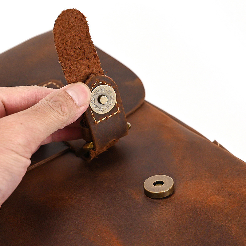 Túi đeo chéo nam DA BÒ THẬT cao cấp phong cách mới – BEE GEE DCN9379