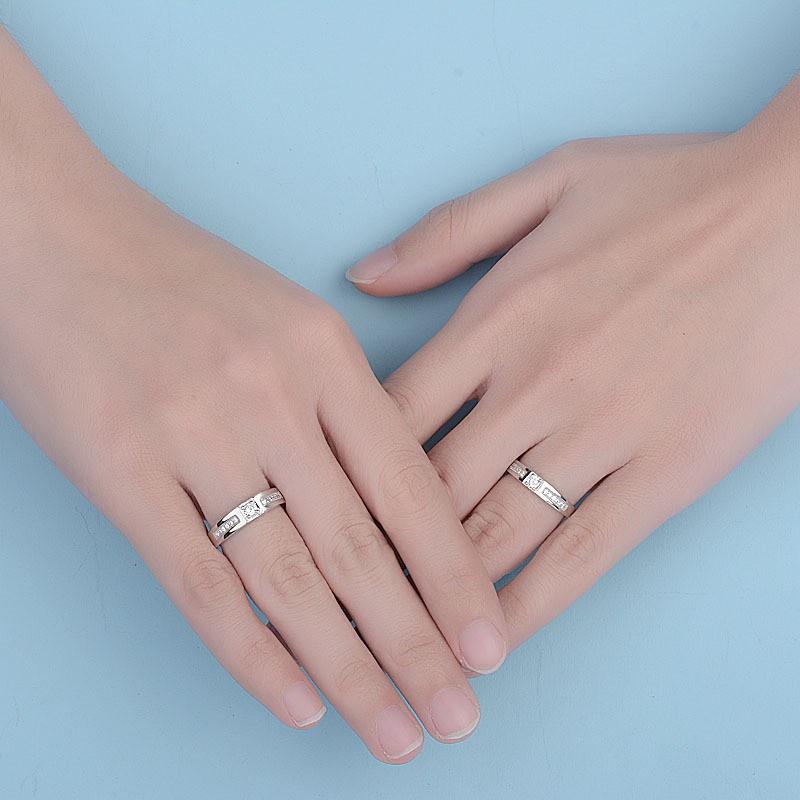 Nhẫn đôi AKING LUXURY AK02 cao cấp, nhẫn bạc nam, nhẫn bạc nữ thiết kế giống nhau. Nhẫn cặp mới nhất 2021.