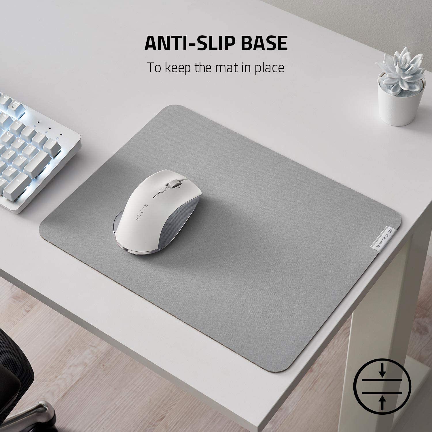 Tấm lót chuột Razer Pro Glide-Soft Mat_Mới, hàng chính hãng