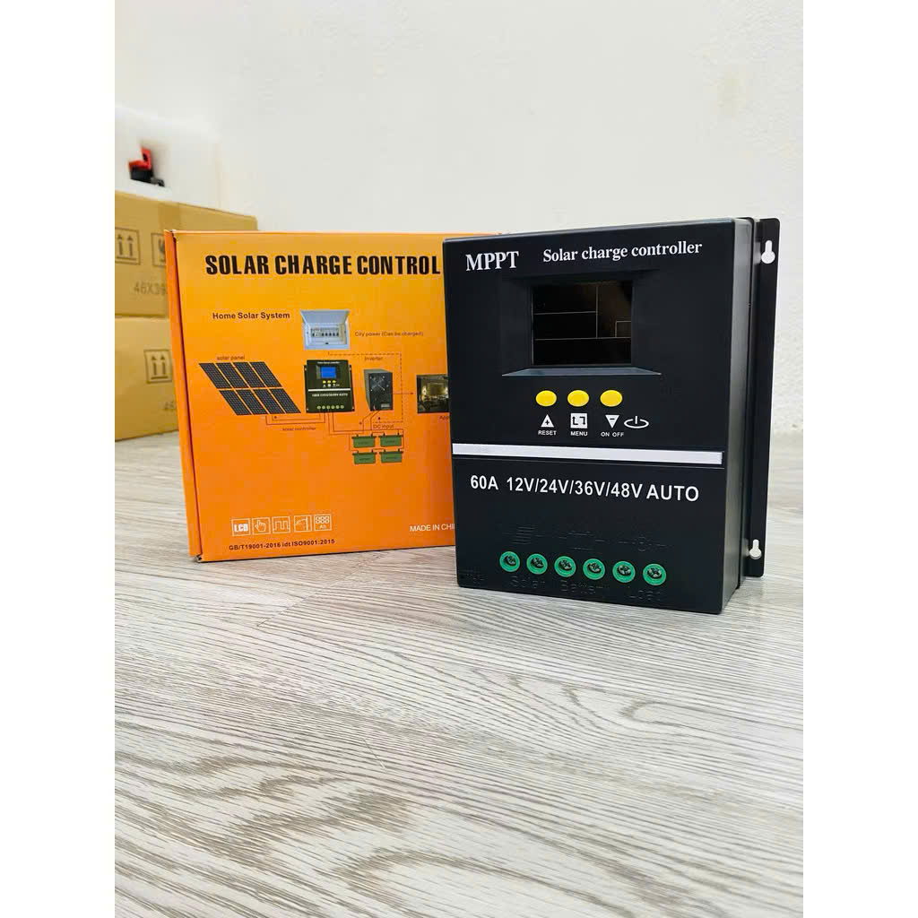 Bộ Điều Khiển Sạc Năng Lượng Mặt Trời MPPT 80A Loại Xịn - Sạc Nhanh, Tự Ngắt, Màn Hình LCD Cực Nét, ĐÈN TRANG TRÍ
