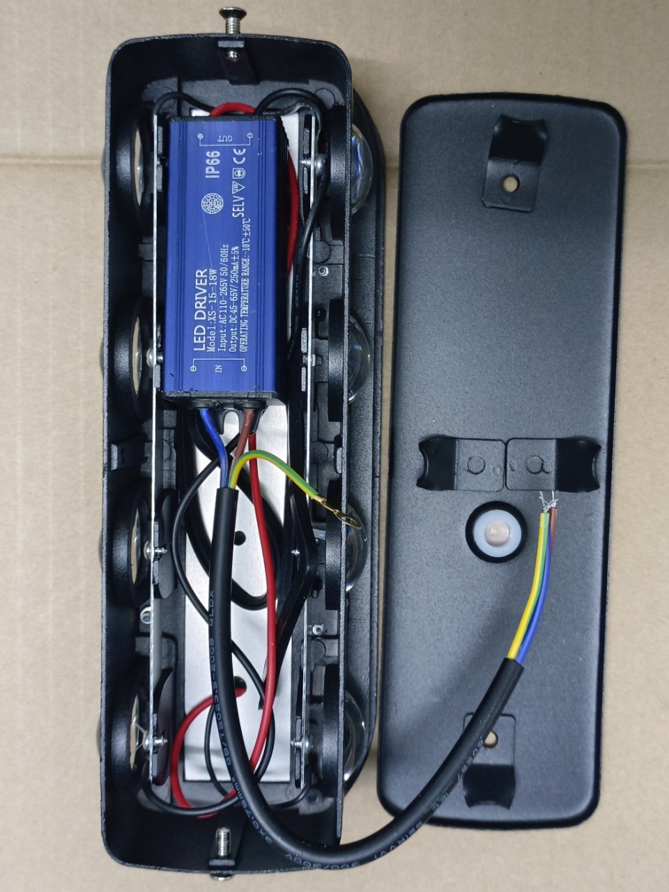 Đèn Led Hắt Tường 2 Đầu Trang Trí Cầu thang, phòng khách, phòng ngủ