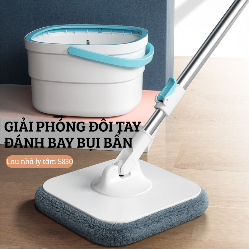 Bộ Cây Lau Nhà Tự Vắt Thông Minh DAMAS S820 , Thiết kế 2 ngăn chứa nước sạch và bẩn riêng biệt, kết hợp với công nghệ phun nước độc quyền giúp giặt sạch, tách chiết nước bẩn và vắt khô bông lau nhanh chóng, thùng nước nhỏ gọn tiết kiệm không gian lưu trữ