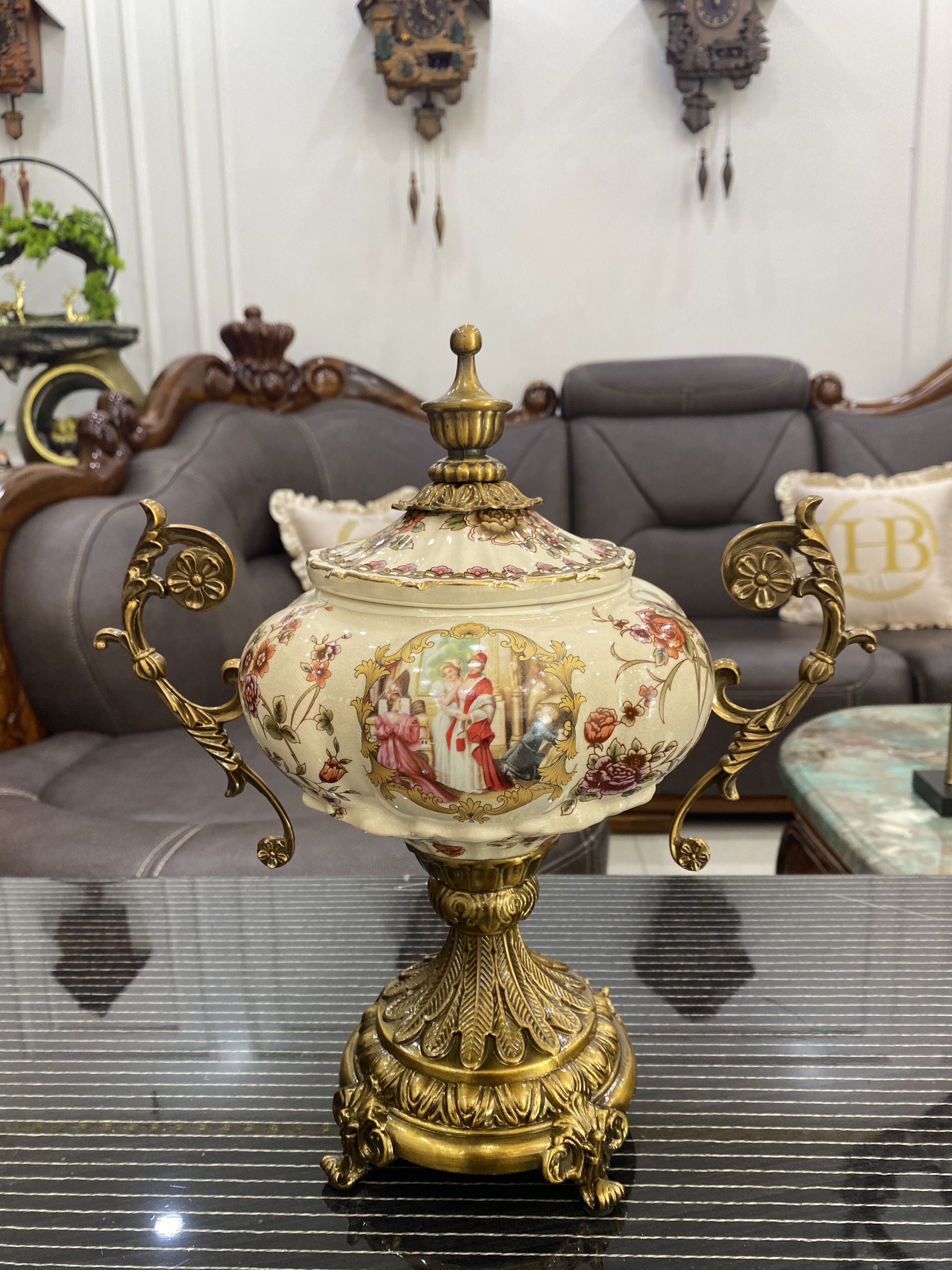 Bình cúp - Bình chóe trang trí hút tài, hút lộc họa tiết Châu Âu mang phong cách tân cổ điển sang trọng CB24-BC - Món quà tặng có ý nghĩa vào các dịp tân gia nhà mới, tặng đồng nghiệp.