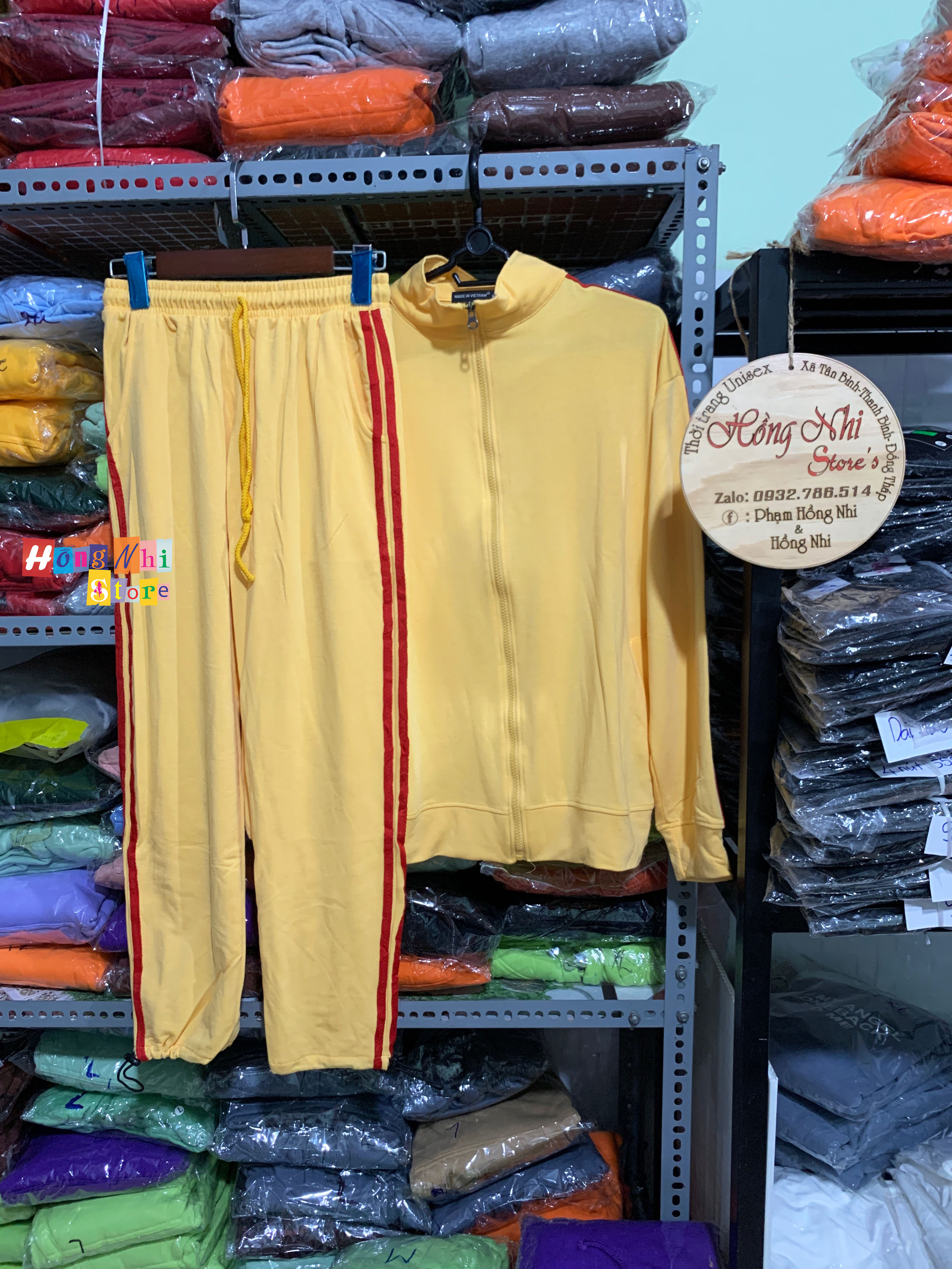 Set Bộ Thể Thao Oversize Ulzzang Unisex Áo Khoác Tay Dài Quần Jogger Dài Màu Vàng Cao Cấp - MM