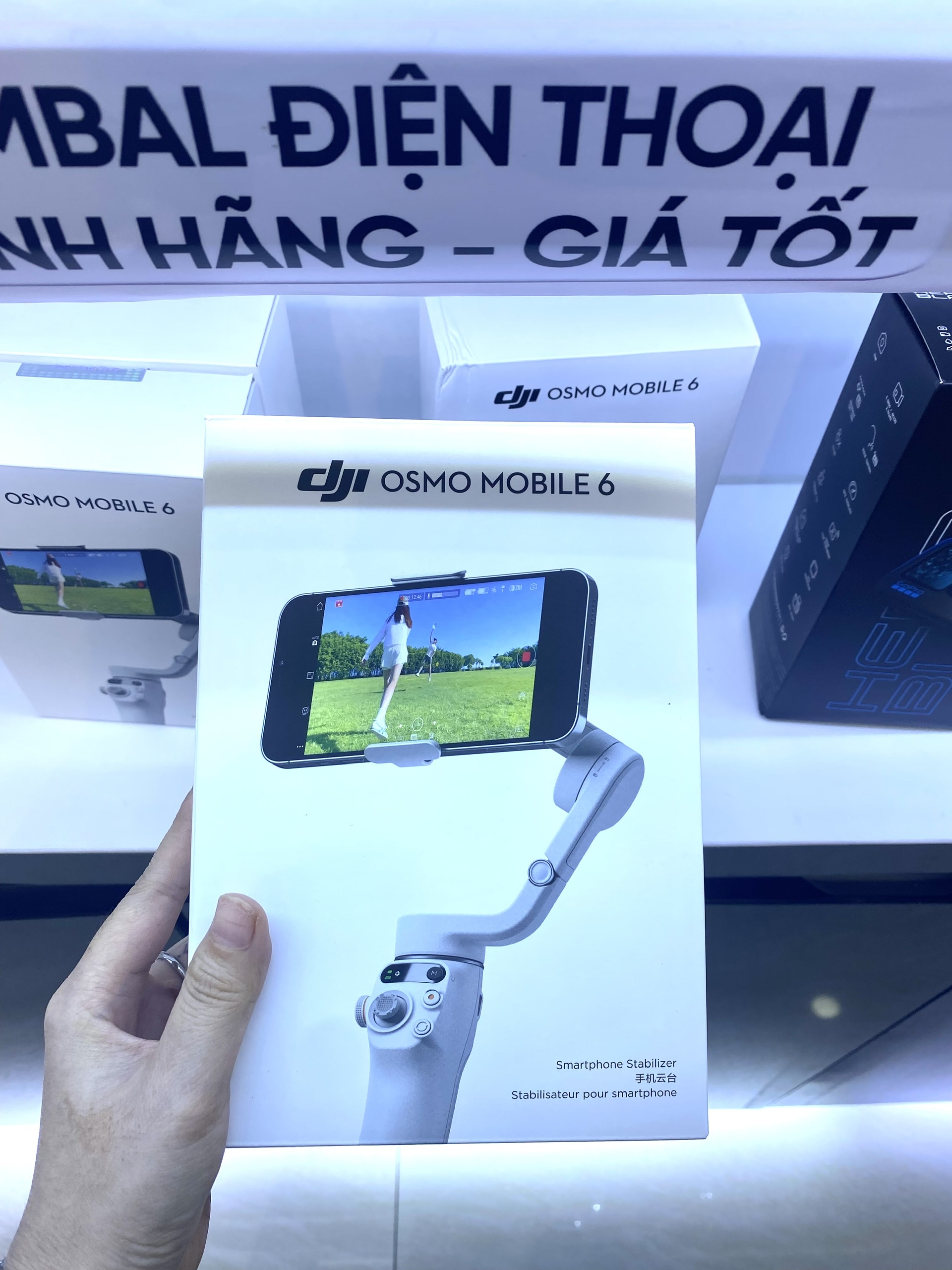 Tay cầm chống rung cho điện thoại Gimbal DJI Osmo Mobile 6 - Hàng chính hãng