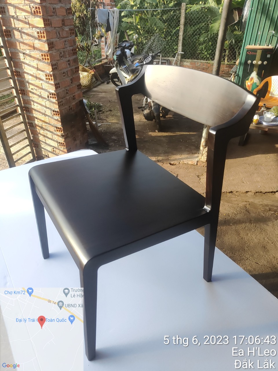 Ghế Bulma mặt gỗ muồng đen