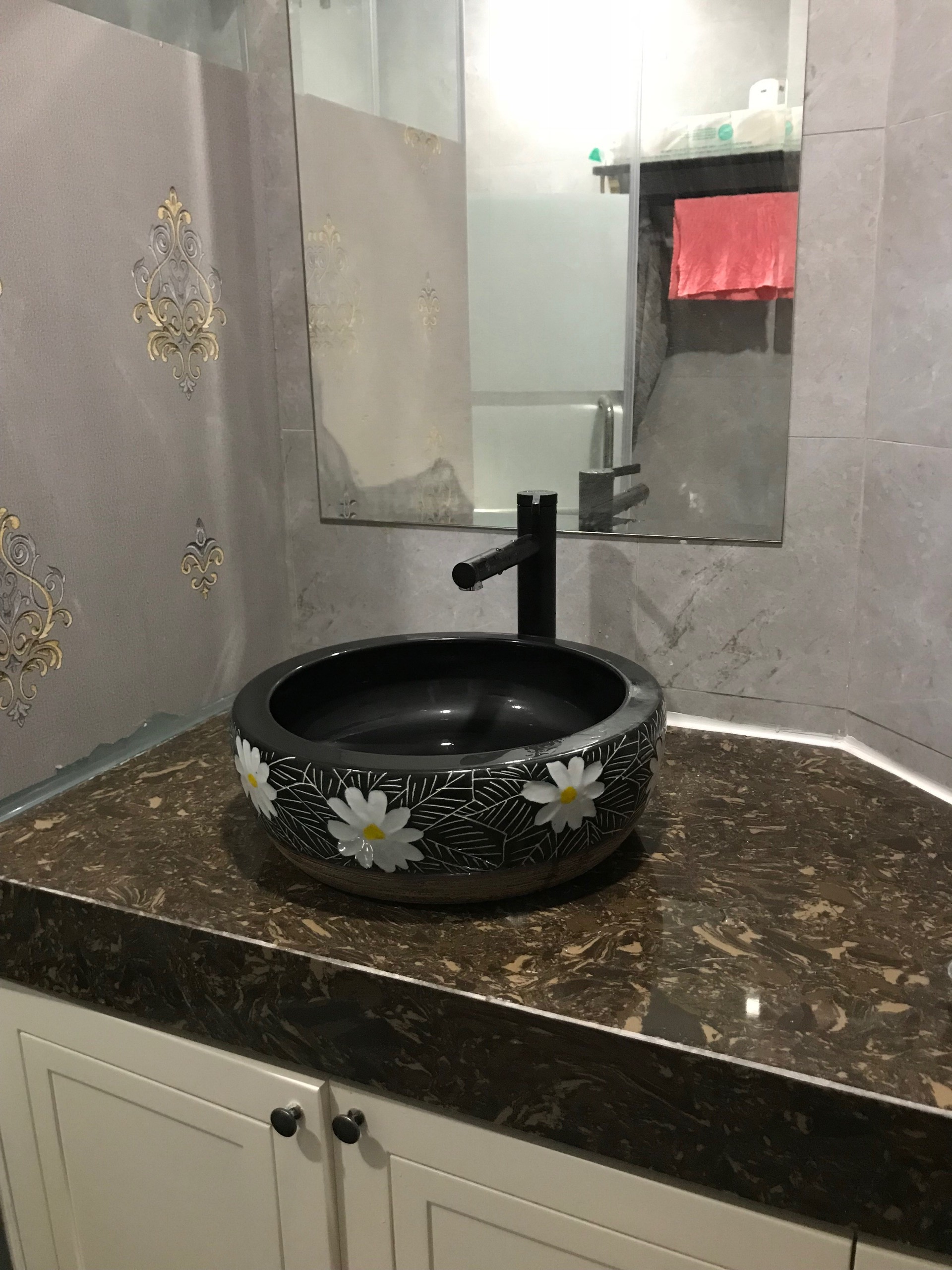 CHẬU RỬA MẶT LAVABO GỐM SỨ ĐẶT BÀN HÌNH TRÒN HỌA TIẾT HOA VĂN5