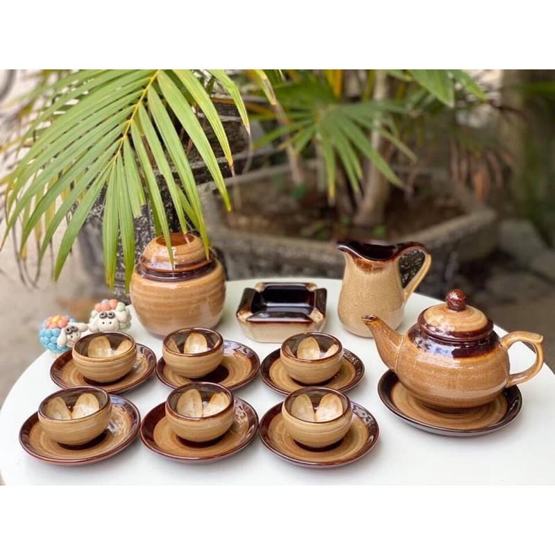 BỘ ẤM CHÉN HOA TRONG LÒNG CHÉN